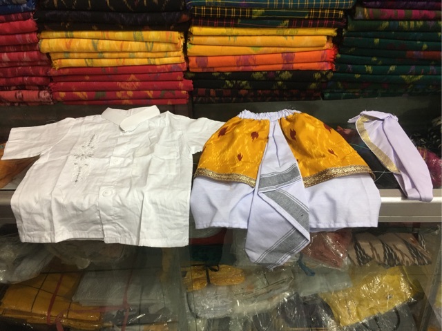 Satu set pakaian adat bayi (6-9bulan)