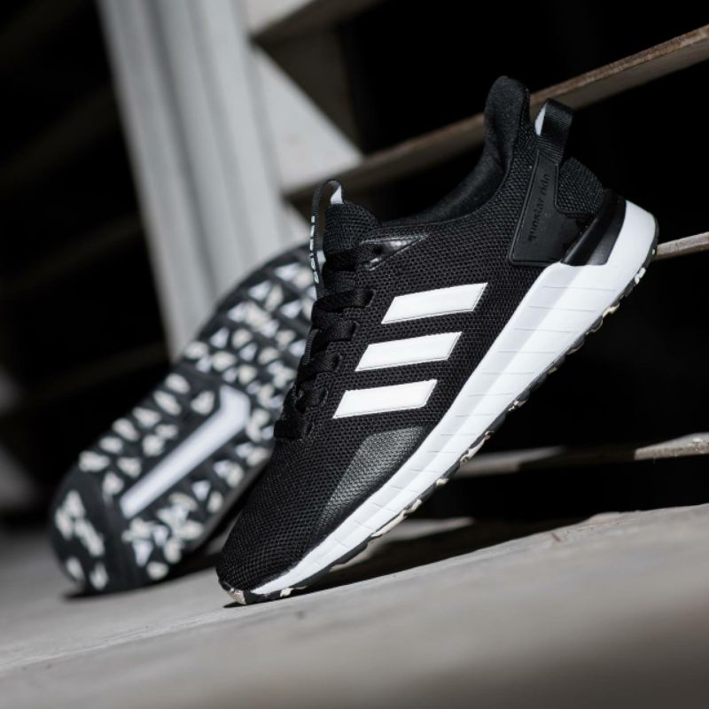 adidas questar ride black white camo pria