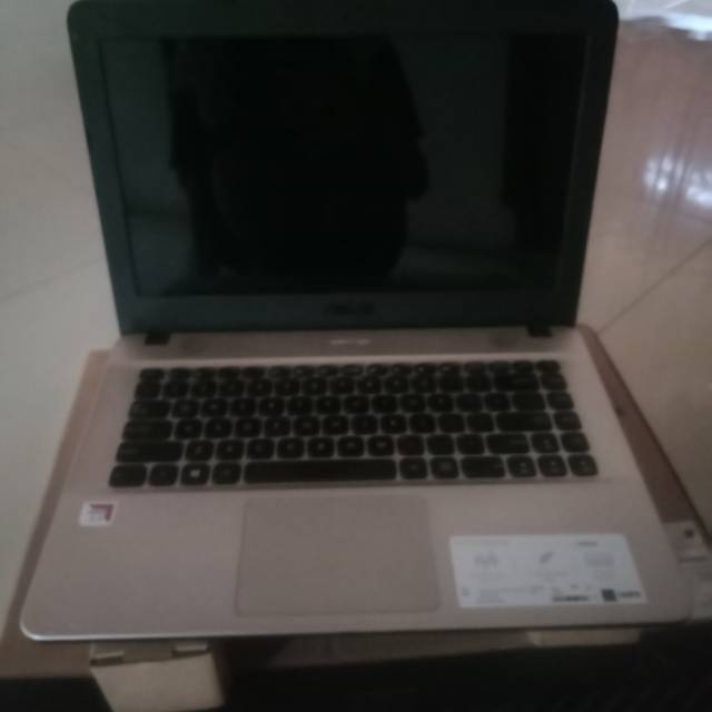 Laptop Asus X441BA AMD A9-9425 - 3,1Ghz 4 GB