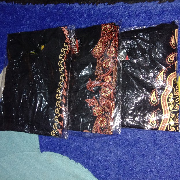 Kaos Batik Murah Grosir Solo | Oblong | Kaos Wisata | Kaos Oleh2 | Kaos Polos | Kaung Kecil