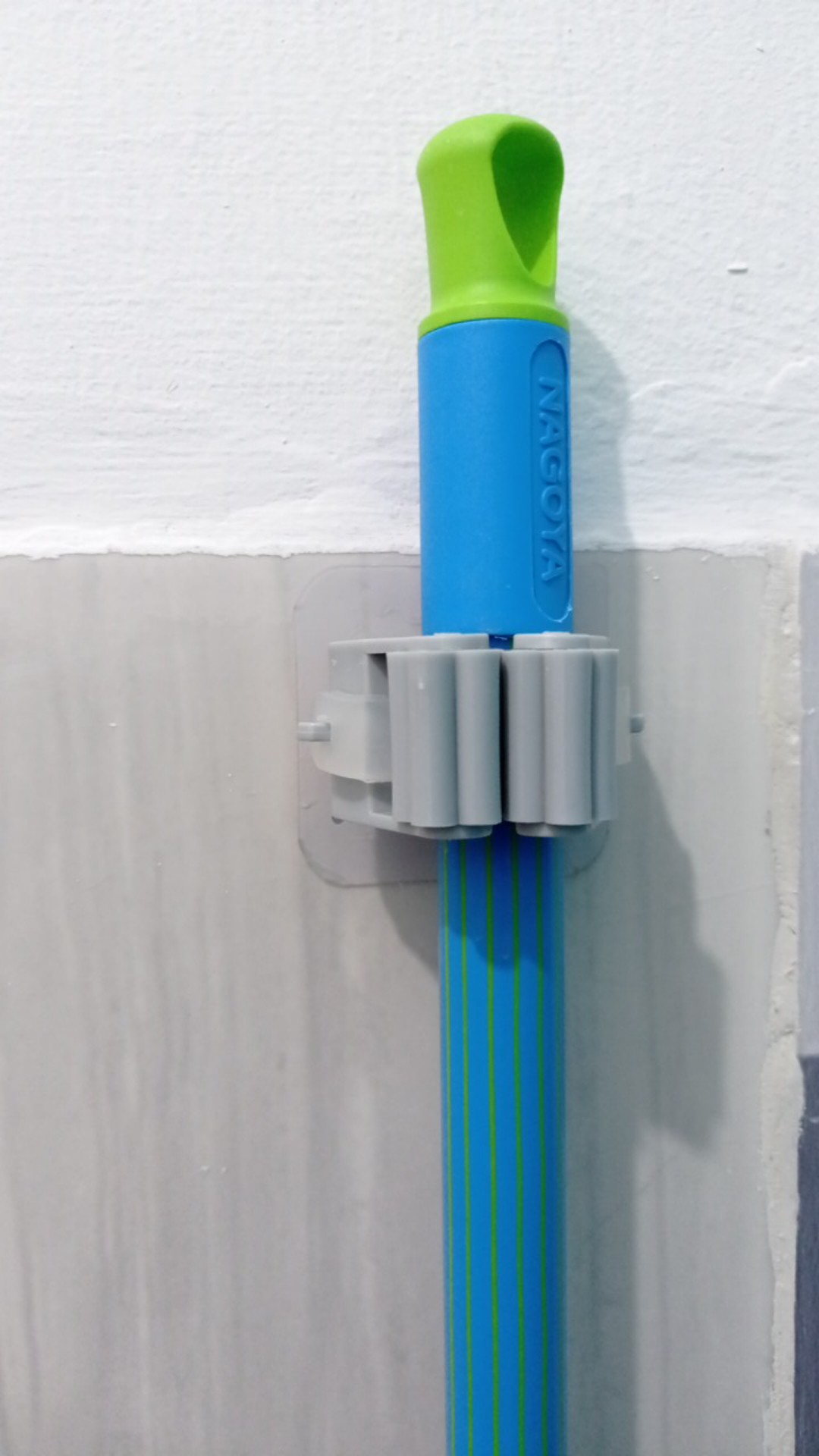 [1kg = 60pcs]gantungan Sapu Pel Serbaguna Tempel Dinding