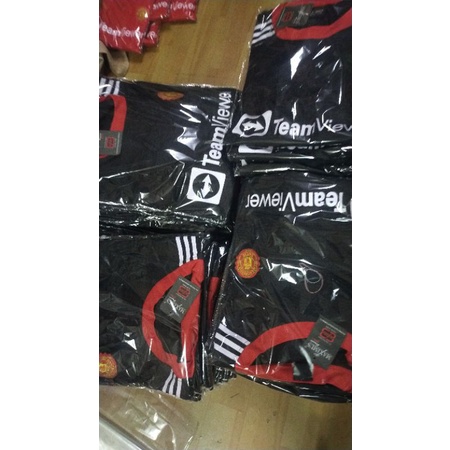 BAJU BOLA DEWASA ATASAN/SETELAN MU HITAM