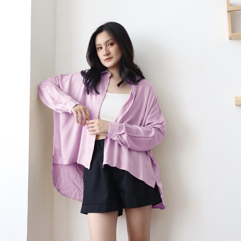 Mrs Sakura Vneck Shirt Blouse Kemeja Oversize / Kemeja Kantor / Kemeja Korea / Kemeja Oversized / Atasan Wanita