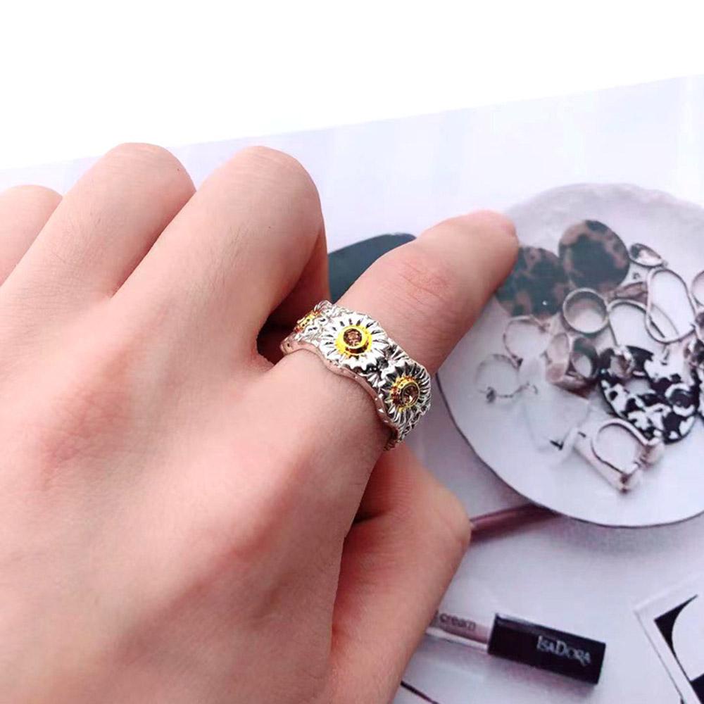 Solighter Daisy Rings Pria Dan Wanita Cincin Bunga Gothic Hip Hop Terbuka Dapat Disesuaikan