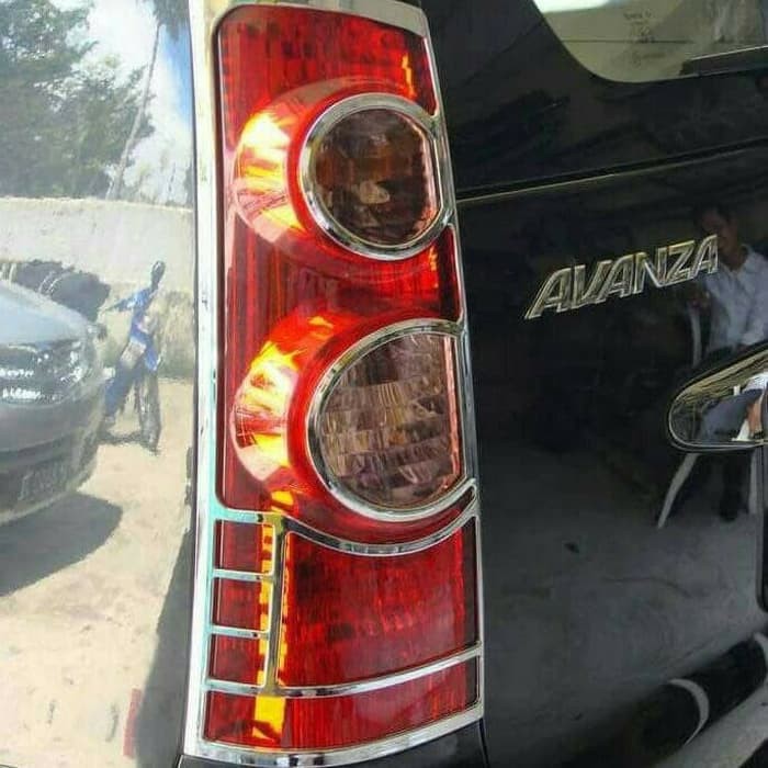 Garnish List Cover Lampu belakang Avanza Xenia Vvti 2008 - 2011 Chrome
