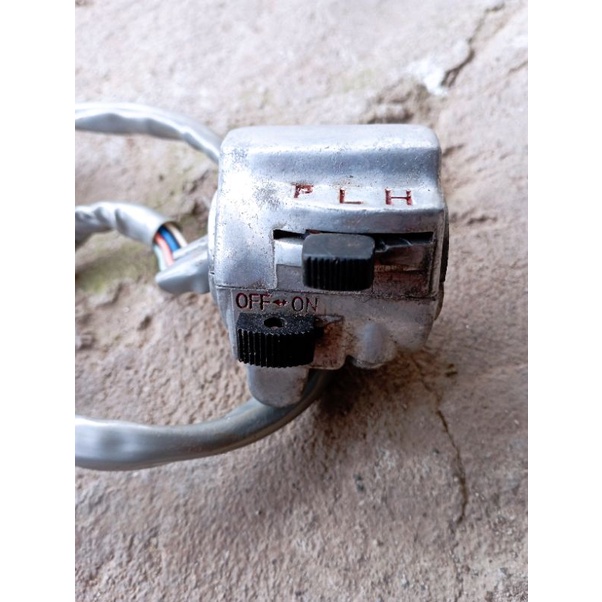 saklar holder kanan CB 100 125 CG 110 125 CB glatik original taiwan