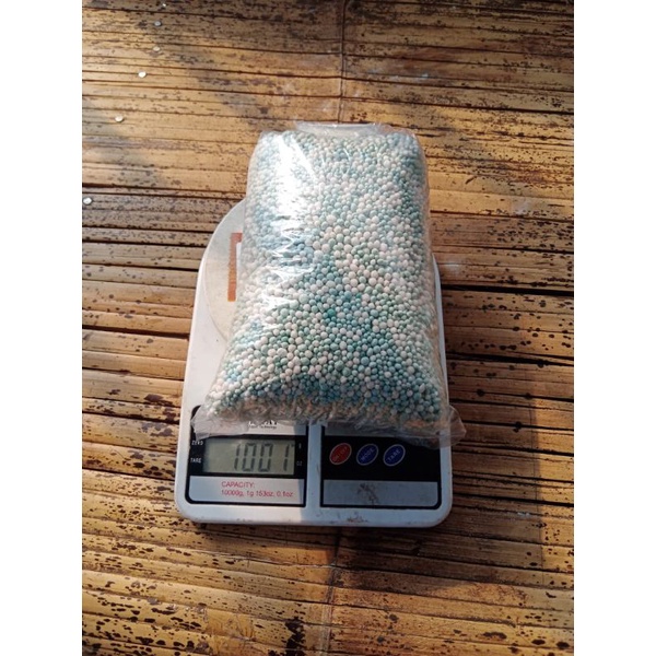 pupuk NPK hidro winder dan NPK cantik ( 1kg )