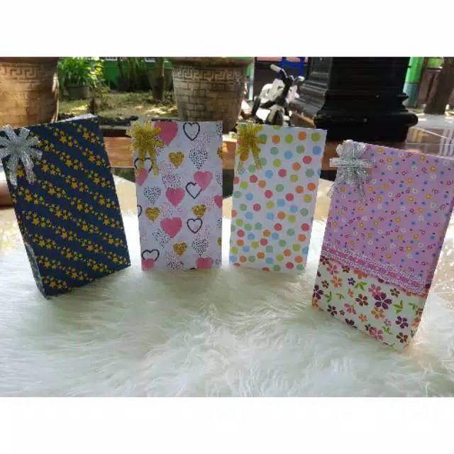 

Paperbag gift bag untuk bungkus kado