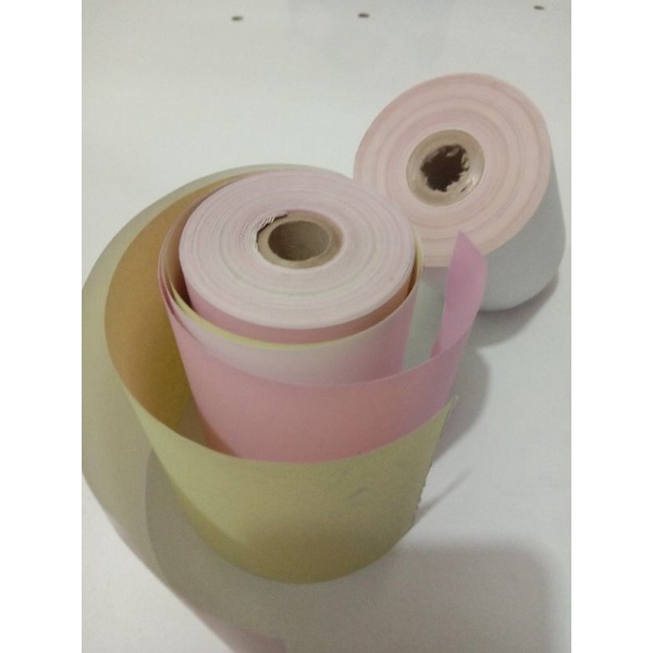 

Kertas Struk 3 ply Diameter 75x57 mm