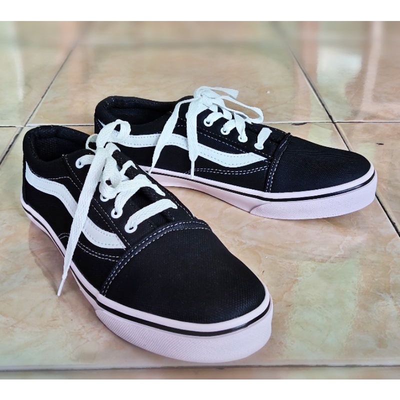 BISA COD SEPATU VANS PRIA DAN WANITA PREMIUM SLIP ON CASUAL