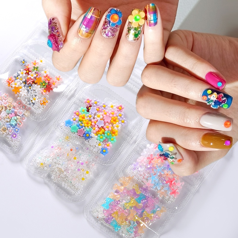 Manik-manik Bunga Warna Campur Untuk Dekorasi Nail Art