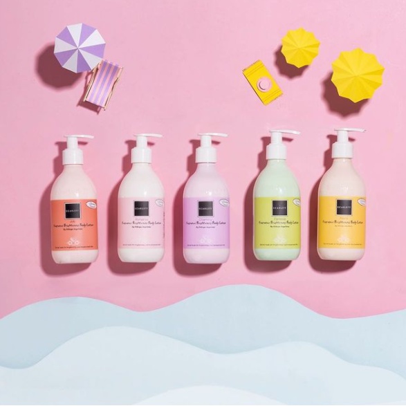 SCARLETT Whitening Body Lotion &amp; Shower Scrub by Felicya Angelista / Serum / Toner / Shampoo / Lulur / Day Cream &amp; Night Cream | Acne Serum | Brightly Serum | Glowtening Serum | Niacinamide Serum | Retinol Serum | Jolly Bodylotion | Romansa | Charming