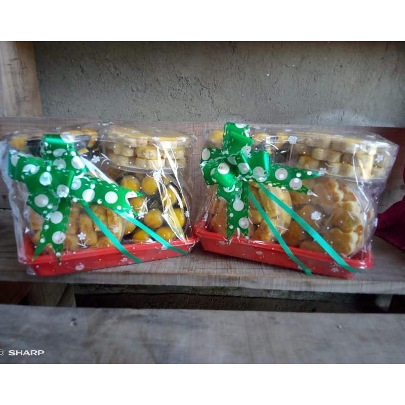 

Parcel kue kering lebaran