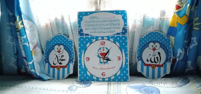 Jam Dinding 1 Set Karakter Doraemon