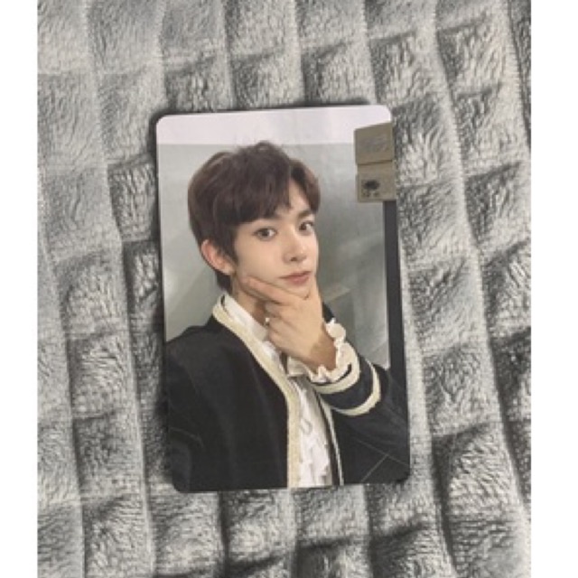 OFFICIAL PC ( Photocard ) Heeseung Enhypen selca  border : day one (dusk)