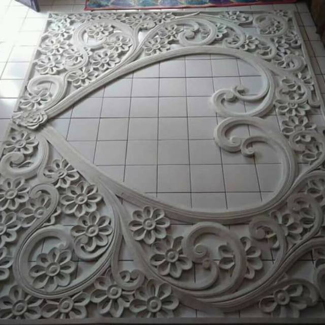 Ukiran pelaminan mini love dan ukiran jendela