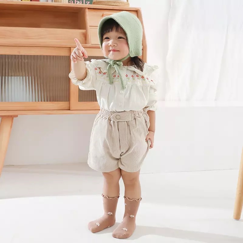 Earth tone baby socks / kaos kaki bayi