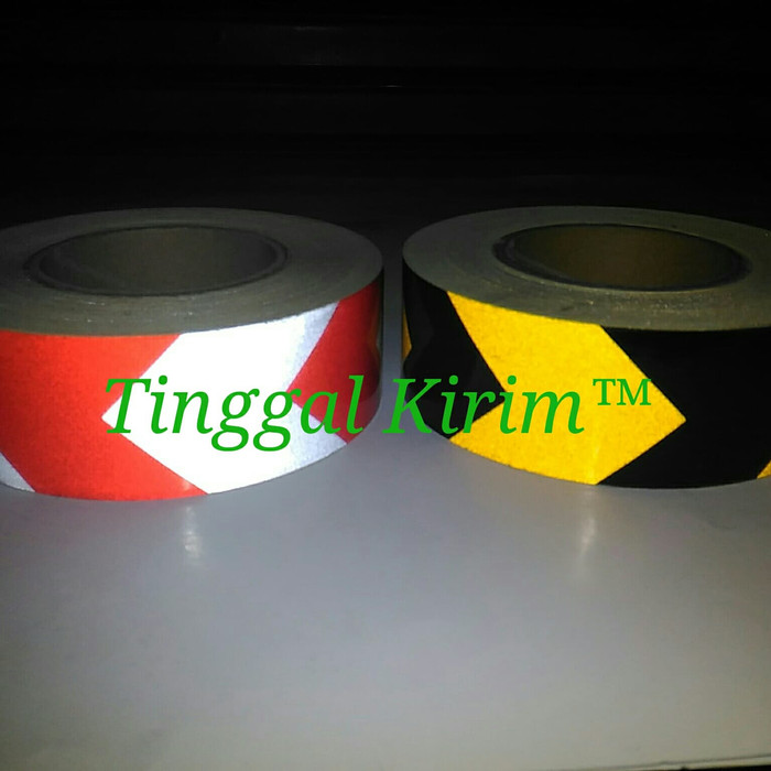 

New Arrival - Sticker Reflective Scotchlite Arrow/ Stiker Reflektif Tanda Panah - Merah Putih