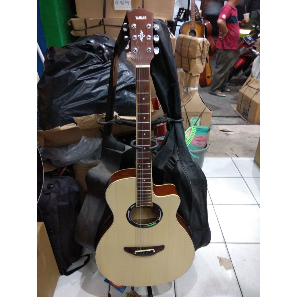 Gitar Akustik Elektrik Merk Yamaha Tipe APX-500 Warna Natural Equalizer Eq-7545 String Jakarta Murah