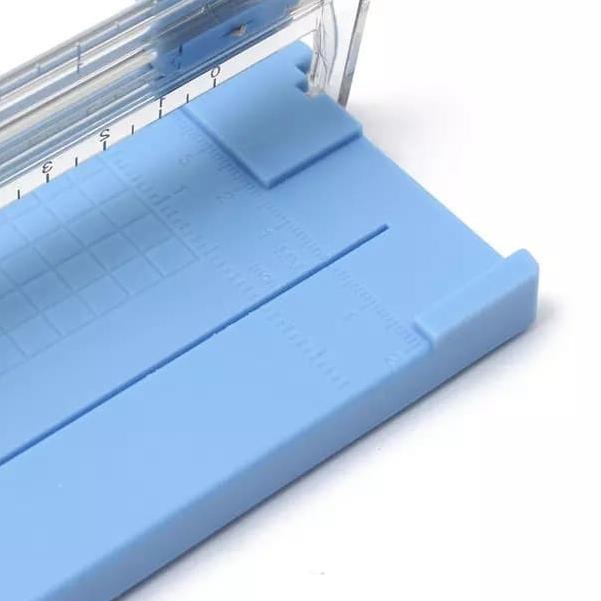 

☆ KERTAS Alat Pemotong portable Paper Trimmer trimer mungil simpel ♦