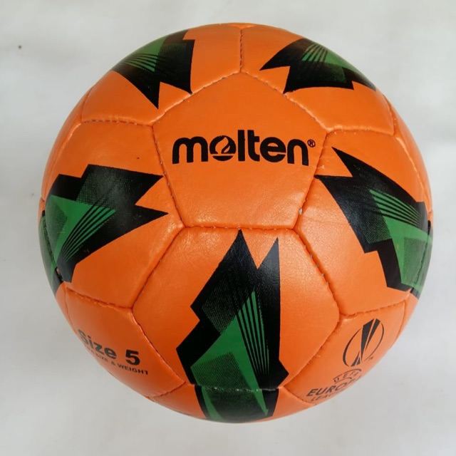 Bola Molten size 5