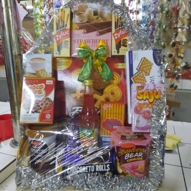 

Parcel lebaran makanan , PARCEL IDUL FITRI / PARCEL NATAL / IMLEK / TAHUN BARU / PARCEL PERNIKAHAN