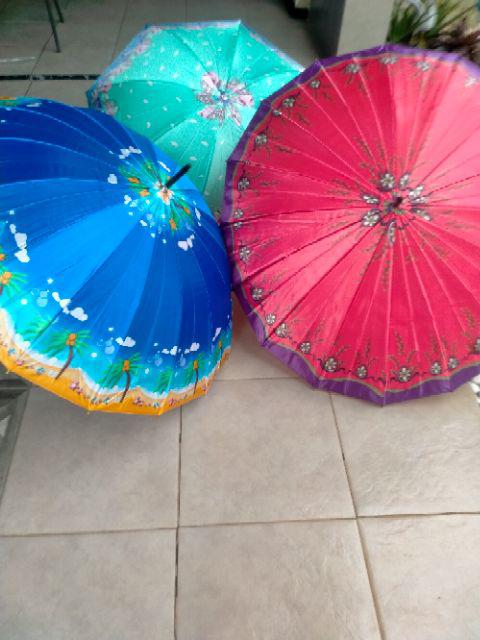 Payung Lipat 3 Tas Saten Rangka Balik