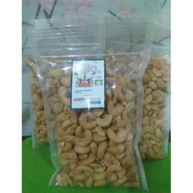 

Kacang Mede original (organik,kemasan pouch 400 gr)