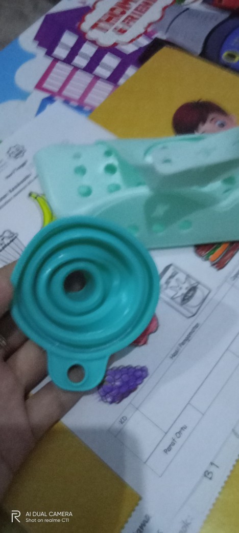 Gantungan Kran Wastafel Multifungsi / Tempat Sabun Sikat Spons