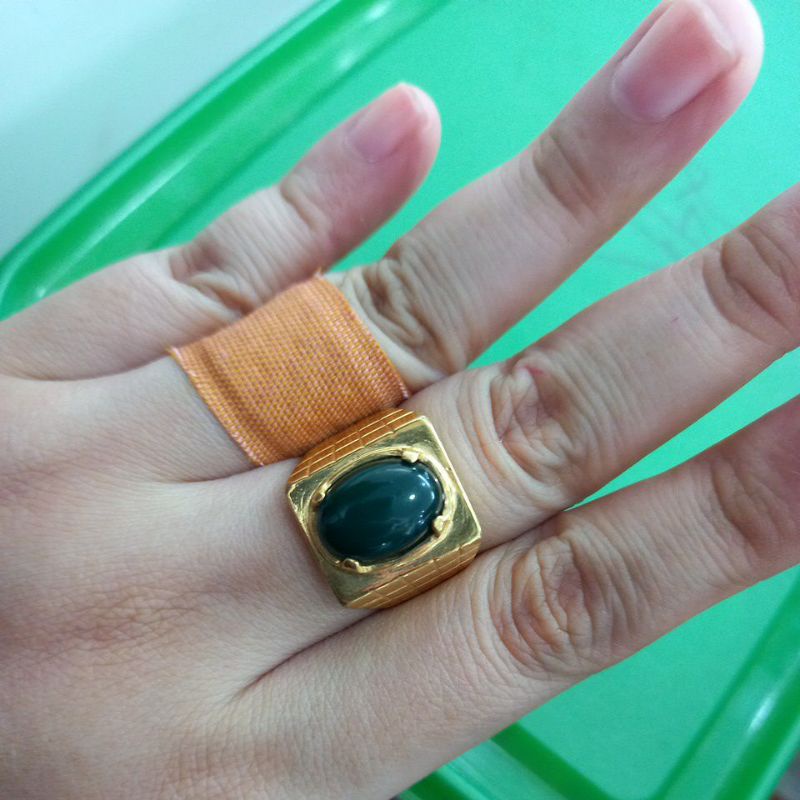 Cincin laki mata hitam satu ukuran 20