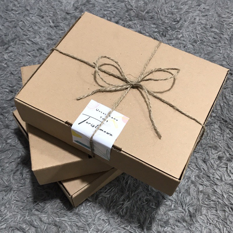 

Gift Box / Snack Box / Kardus Kado / Box Die Cut / Pizza Box / Diecut box KOTAKASA.ID