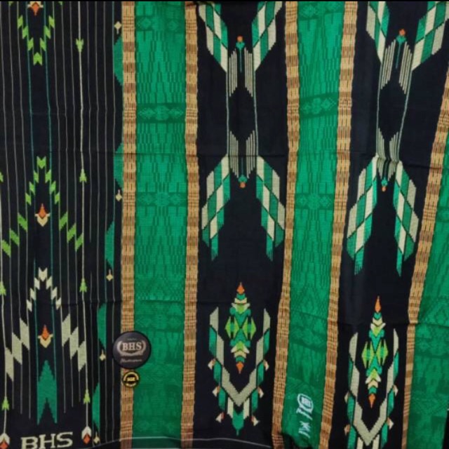 Sarung BHS SGE HITAM