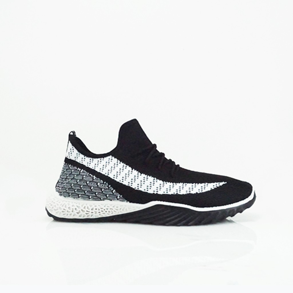 Sepatu sneakers pria Dane And Dine S0082 Hitam Putih