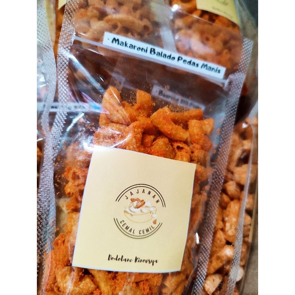 

Makaroni Balado Pedas Manis 60 gram