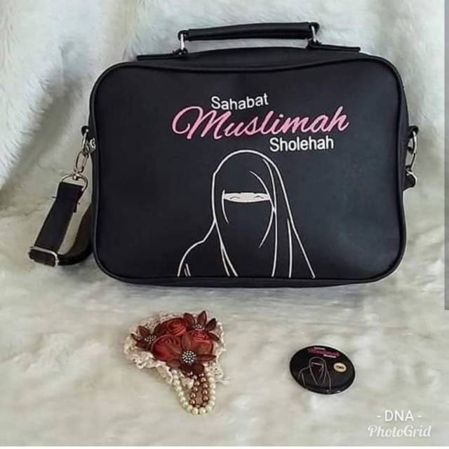 TAS SELEMPANG DAKWAH MUSLIMAH - SAHABAT MUSLIMAH SHOLEHAH KOTAK TAS NIQAB NIQOB TUMBLR BAG