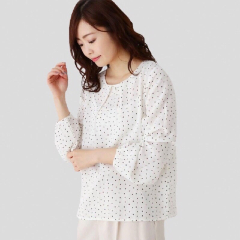 Pleated Top - Blouse Wanita Lengan Panjang