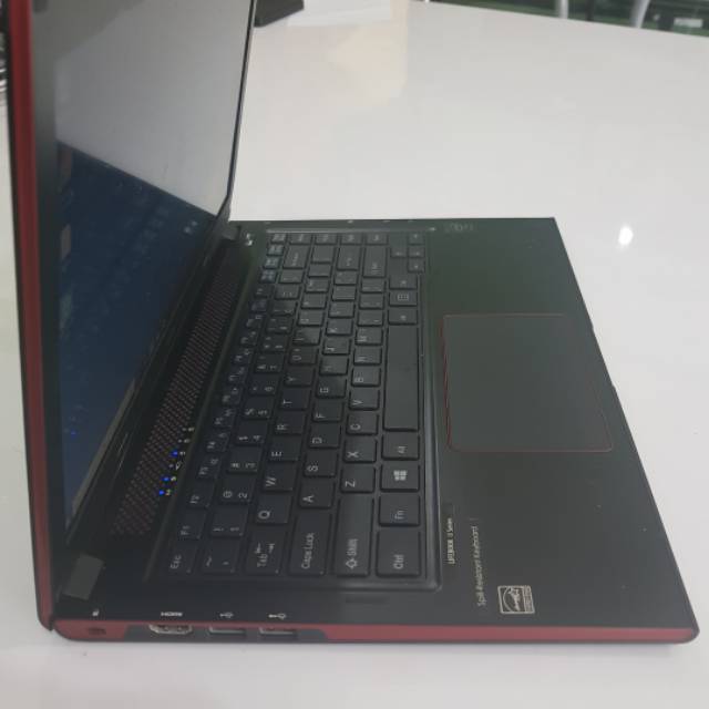 Fujitsu lifebook uh 554