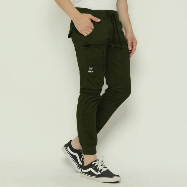 Jogger Zipper army