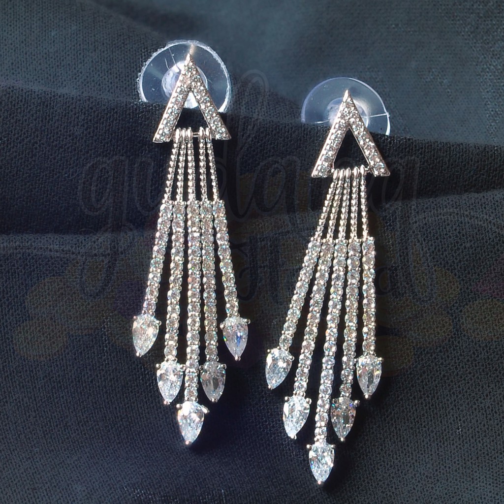 Anting Pesta Kristal Triangle Panjang GH 203207