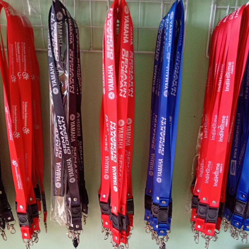 

CUSTOM tali Gantungan Id Card-Holder+YOYO name tag paket Lengkap