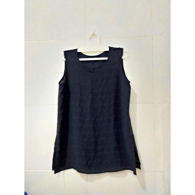 Baju wanita/ atasan wanita/ tanktop wanita preloved