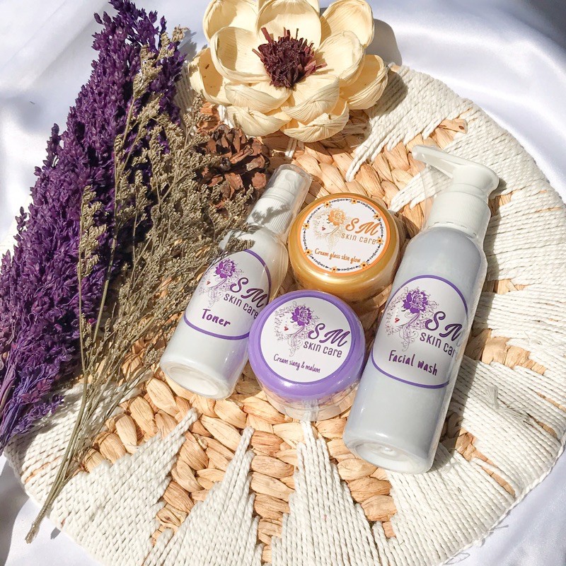 PAKET EXTRA GLOW SM SKINCARE