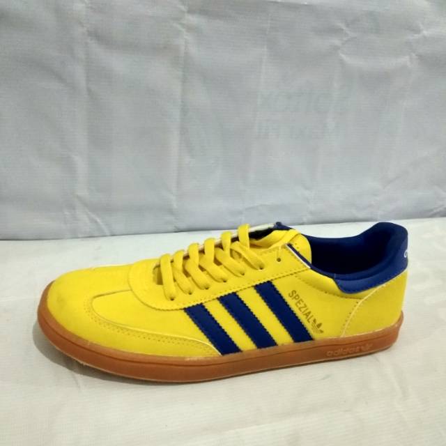 adidas casual ori