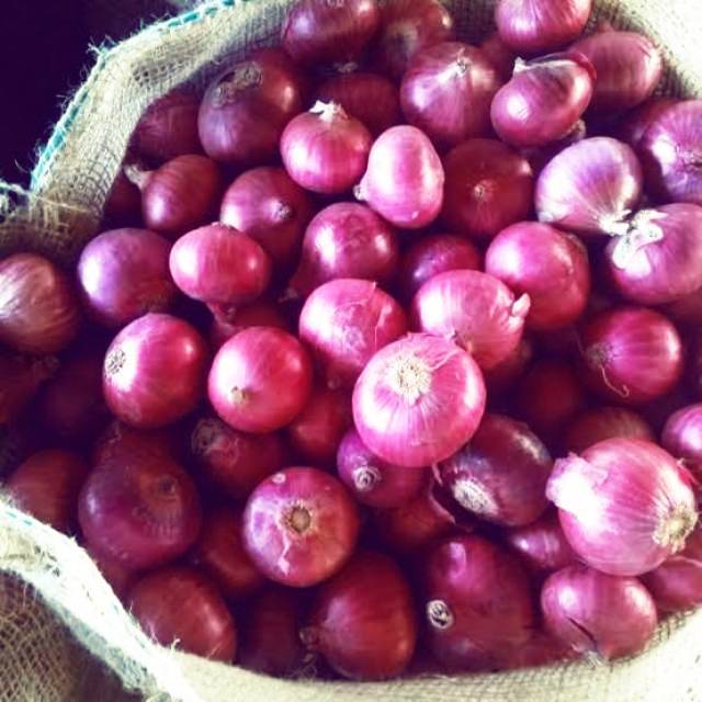 

BAWANG MERAH INDIA / BAWANG BATU FRESH MURAH BERKUALITAS (Harga per 500gr)