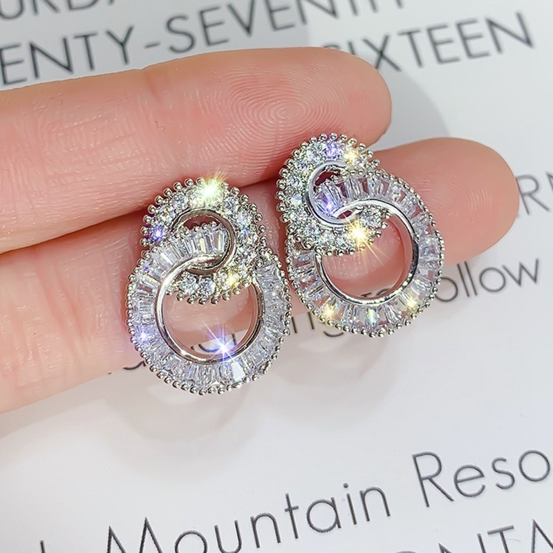 Anting Bulat Ganda Warna Silver Aksen Berlian Untuk Aksesoris Wanita