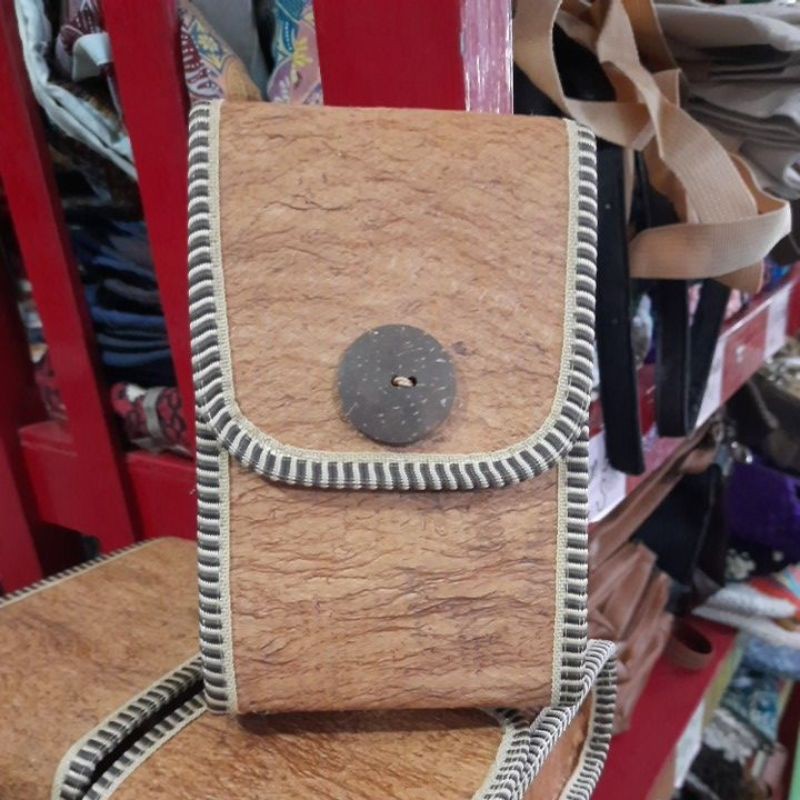 TAS HP KULIT KAYU LANTUNG