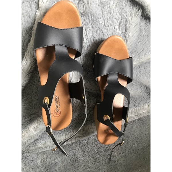 Sepatu Sandal Wanita / Wedges Donatello Preloved