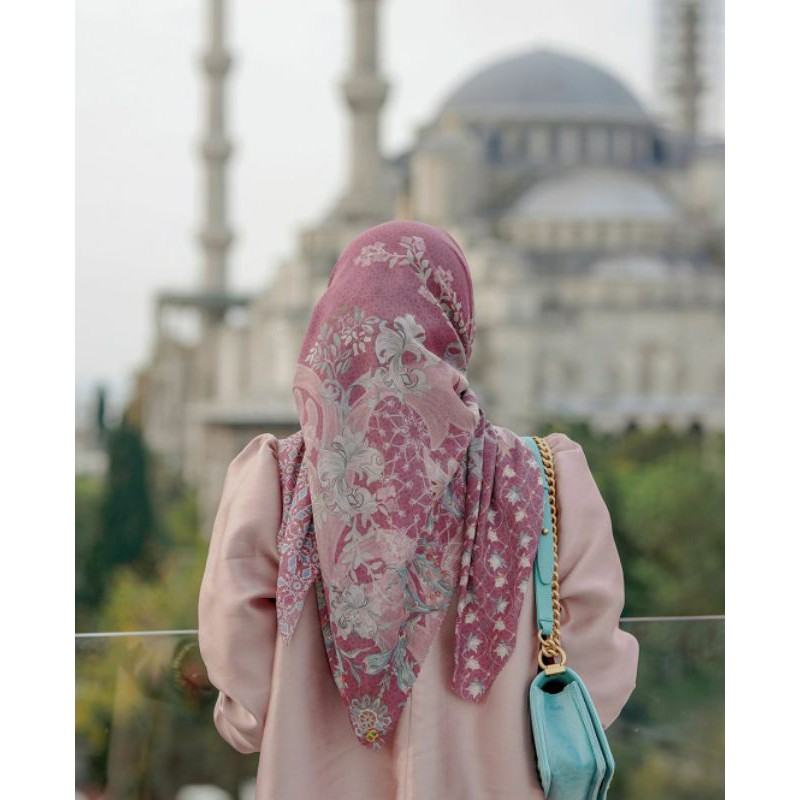 Buttonscarves Topkapi Raspberry