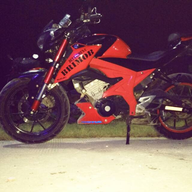 Suzuki GSX-S Cover Shock USD new