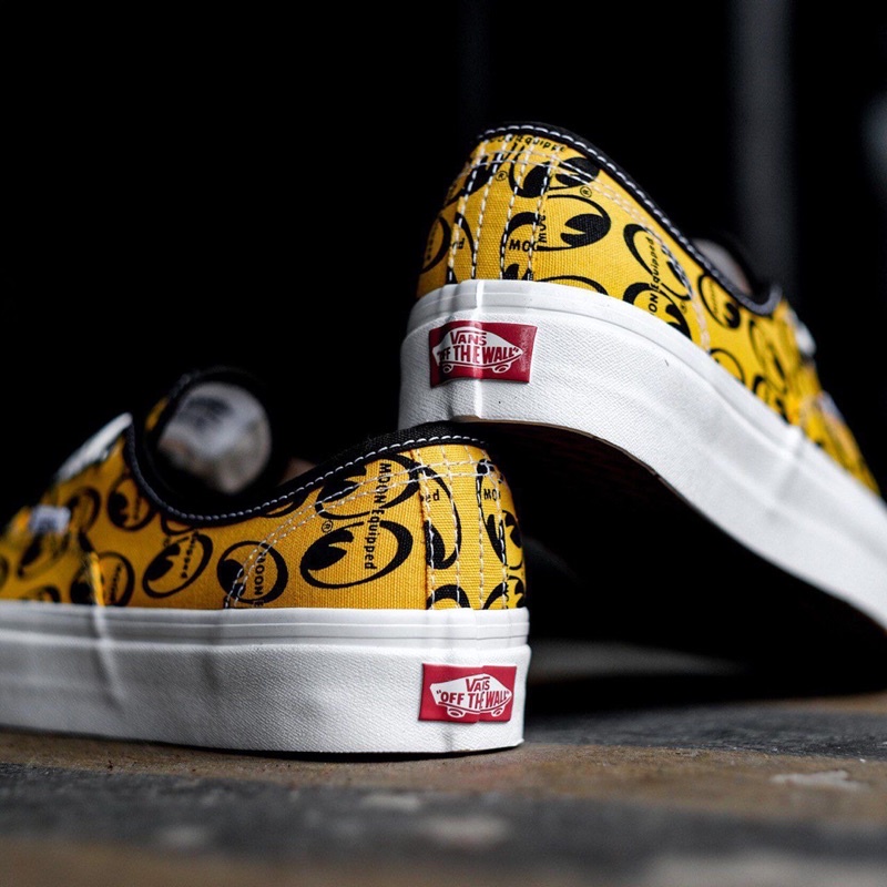 VANS AUTHENTIC X @mooneyesjp 44 DX ANAHEIM FACTORY / YELLOW ORIGINAL 100%